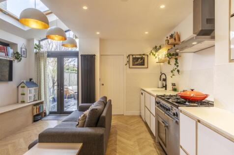 Dining Room / Kitchen