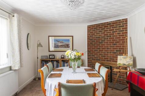Dining Room / Snug