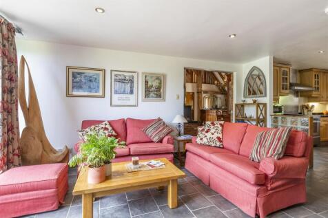 Sitting Room / Breakfast Room