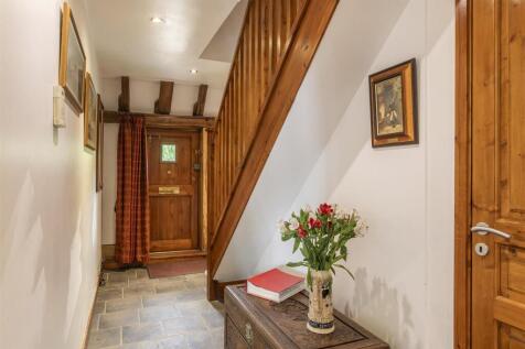 Ravens Court Barn East-27 copy.jpg