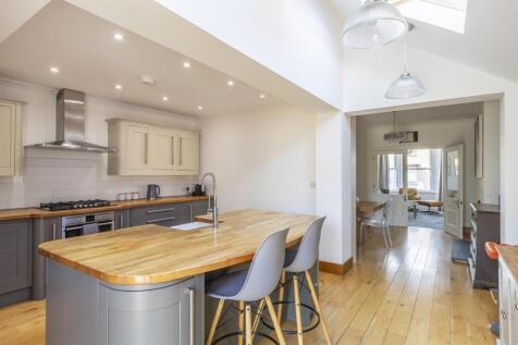 Breakfast Room / Kitchen