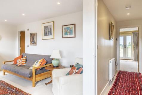 Bedroom 2 / Sitting Room
