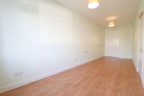 Ground floor bedroom/second reception room