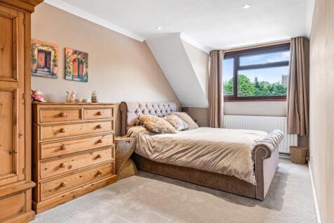 Bedroom 2.jpeg