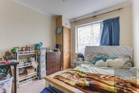 7 Lathkill Close WM-12.jpg