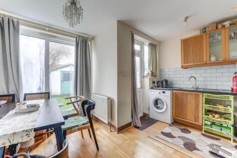 7 Lathkill Close-4.jpg