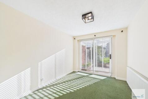 CAM03394G0-PR0384...