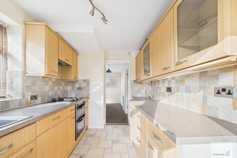 CAM03394G0-PR0384...