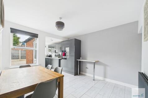 CAM03394G0-PR0376...