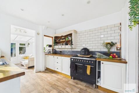 CAM03394G0-PR0373...