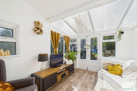 CAM03394G0-PR0373...