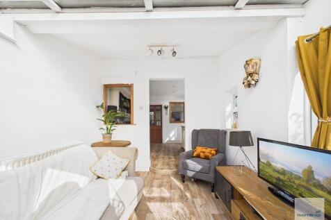 CAM03394G0-PR0373...