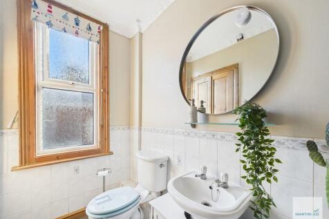 CAM03394G0-PR0373...