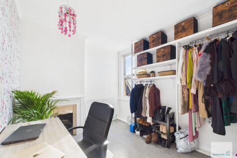 CAM03394G0-PR0373...