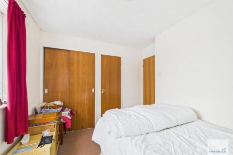 CAM03394G0-PR0372...