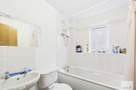 CAM03394G0-PR0372...