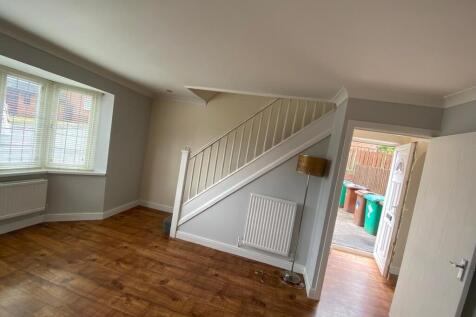 51ee6f24-b5ee-4b7...