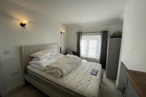 bed 1