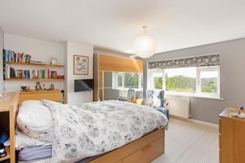 Eastview 319877 -...