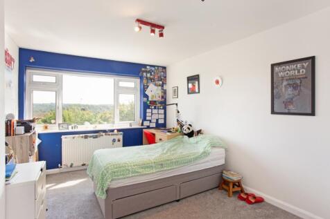 Eastview 319877 -...