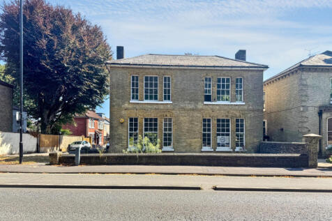 1 &#43; Bedroom Flat for Rent