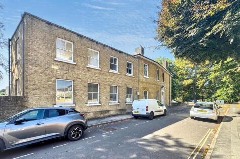 2 Bedroom Flat for Rent
