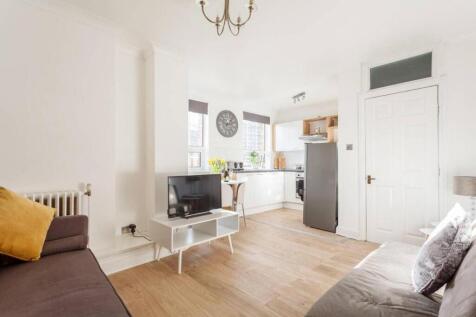 TWO BEDROOM UNFURNISHED FLAT