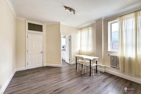 TWO bedroom Apartment in Ocean village