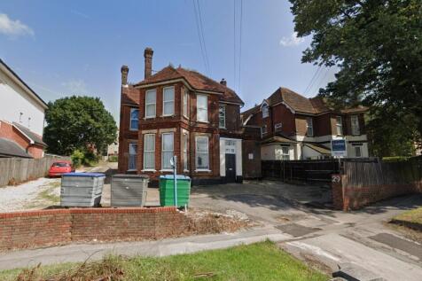 Studio Apartment SO18 1FU