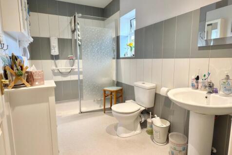 Annex Wet Room 