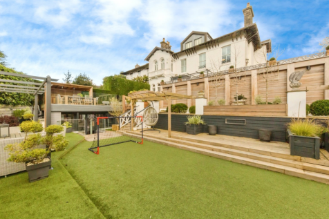 Property Image 11