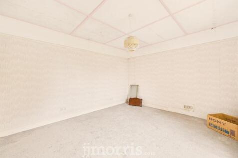 CAM05297G0-PR0072-STILL027.jpg