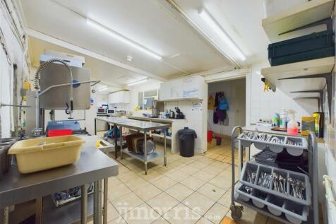 CAM01343G0-PR0206-STILL018.jpg
