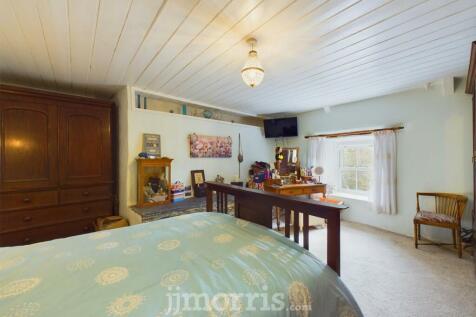 CAM03686G0-PR0004-STILL023.jpg