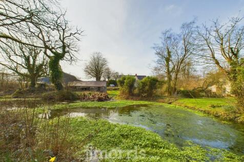 CAM03686G0-PR0004-STILL063.jpg