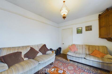 CAM03686G0-PR0026-STILL023.jpg