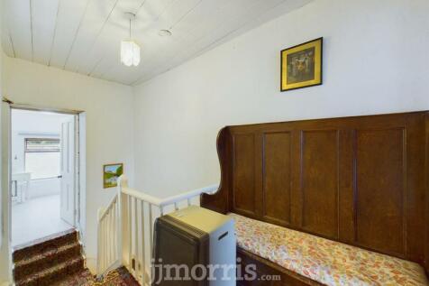 CAM03686G0-PR0026-STILL005.jpg