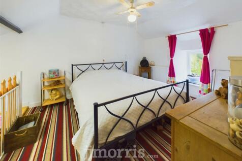 CAM03686G0-PR0038-STILL027.jpg