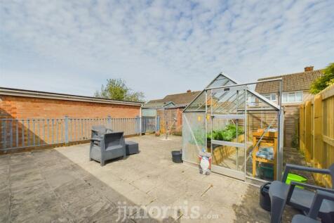 CAM03686G0-PR0060-STILL036.jpg
