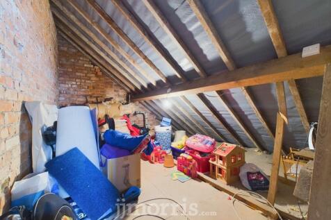 CAM03686G0-PR0074-STILL041.jpg