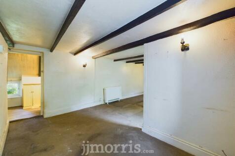 CAM03686G0-PR0095-STILL005.jpg