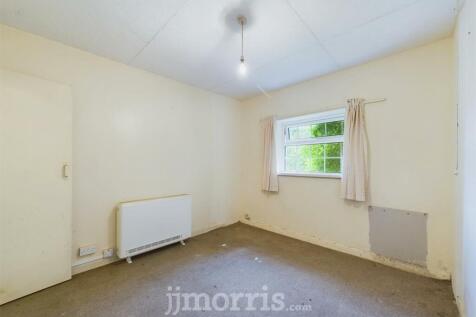 CAM03686G0-PR0095-STILL022.jpg