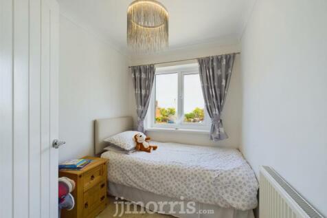 CAM03686G0-PR0099-STILL022.jpg