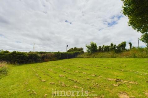 CAM03686G0-PR0099-STILL042.jpg
