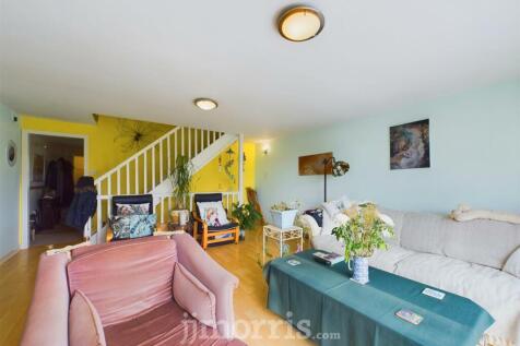 CAM03686G0-PR0110-STILL027.jpg