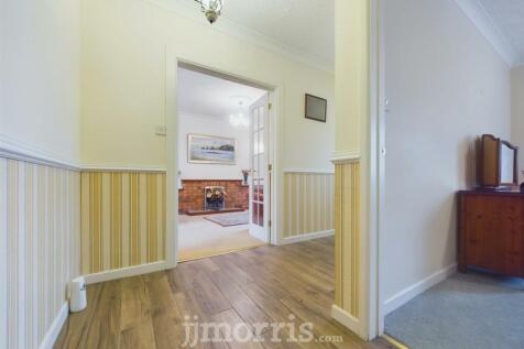 CAM03686G0-PR0117-STILL026.jpg