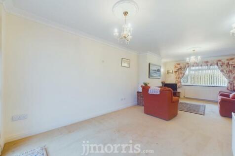 CAM03686G0-PR0117-STILL015.jpg