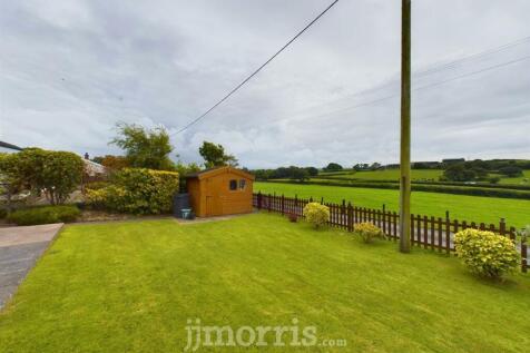 CAM03686G0-PR0122-STILL007.jpg