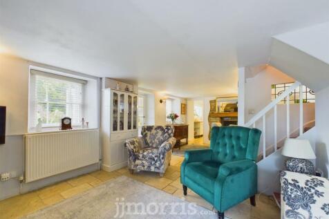 CAM03686G0-PR0126-STILL007.jpg
