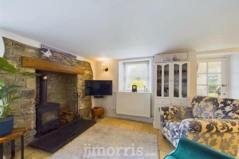 CAM03686G0-PR0126-STILL008.jpg